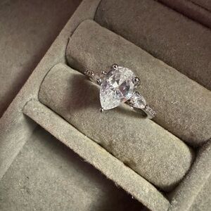 Elegant Silver Teardrop Ring